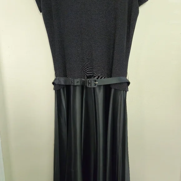 Tadashi Long Maxi Black Elegant Formal Dress Size 14 - Picture 3 of 11